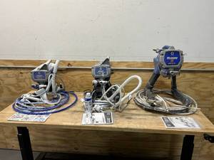 lot 32 image: GRACO Lot of 3- Paint Sprayers