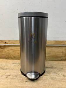 lot 38 image: SIMPLEHUMAN 8-Gallons Brushed Steel Touchless Kitchen Trash Can with Lid