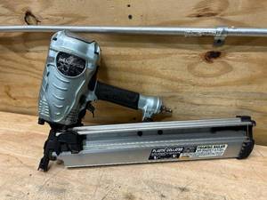 lot 114 image: Metabo HPT Framing Nailer (NR90AES1)