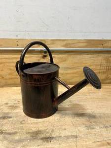 lot 104 image: PANACEA 2 GAL WATERING CAN