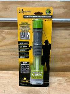 lot 107 image: QUARROW Water-Activated Submersible Fishing Light