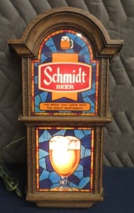 lot 4 image: SCHMIDT BEER SIGN LIGHTED