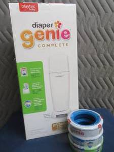 lot 20 image: DIAPER GENIE COMPLETE