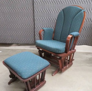 lot 42 image: CHERRY COLORED GLIDER ROCKER AND GLIDER FOOT STOOL.