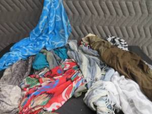 lot 66 image: ASSORTMENT OF SCARVES