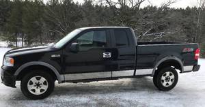 lot 2 image: 2007 Ford F150 FX4 4x4
