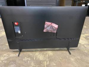 lot 986 image: UN55AU8000F Samsung - 55 Class 8000 Series LED 4K UHD Smart Tizen TV