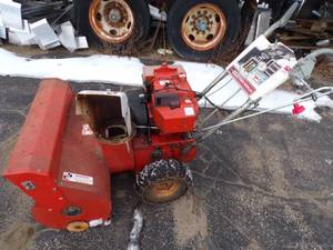 Craftsman 1969 Snow  Blower 10 HP tecumseh engine 32 wide with electric start Runs See Video