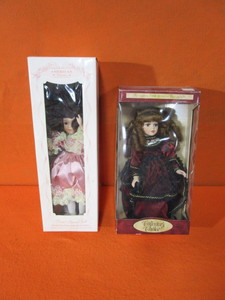(2) Porcelain Dolls 16