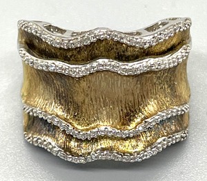 lot 46 image: Snazzy Sterling Silver Ring with Cubic Zirconia Accents