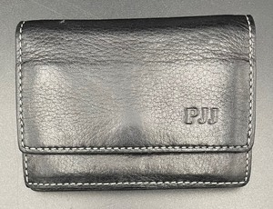 lot 151 image: Four Monogrammed Levenger Items