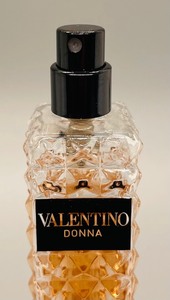 lot 170 image: Donna Valentino Born in Roma Perfume (no cover)
