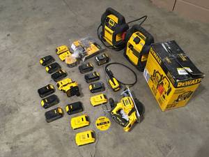 Pallet with assorted Dewalt Tools and accessories various models and conditions customer returns see pictures