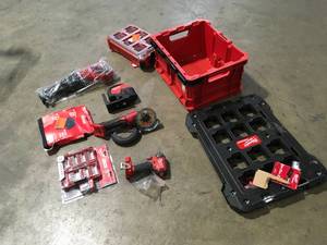 Lot of assorted Milwaukee tools and accessories  see pictures customer returns