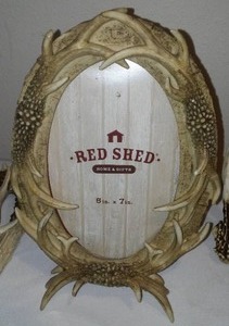 lot 17 image: Antler Look Picture Frames