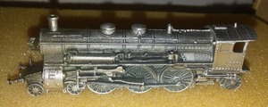 lot 30 image: Pewter Train Engine Locomotive
