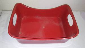 lot 53 image: Racheal Ray 3 Quart Casserole
