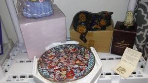 lot 96 image: Cat Theme