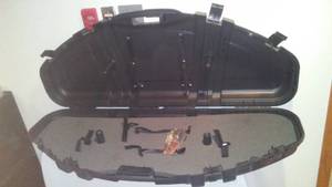 lot 116 image: Hard Shell Bow Case Excellent.