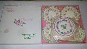 lot 242 image: Dogwood Saucer Mats