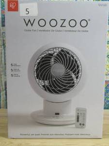 lot 5 image: Woozoo Globe Multi-Directional 5-Speed Oscillating Fan w Remote