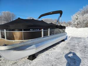 lot 2 image: 2020 Bennington 20 SS (Rear Fish)