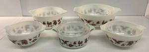 Group Of Vintage Pyrex Bowls