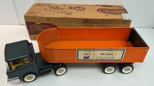 Antique Structo Pressed Steel Hydraulic Trailer Dump With Original Box (Box Is A Little Beat Up)