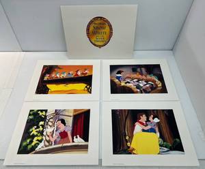 Walt Disneys Snow White And The Seven Dwarfs Illustration Set