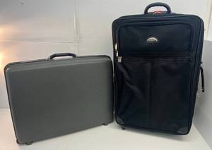 Pair Of Lugages 1 Hard Case And 1  Soft