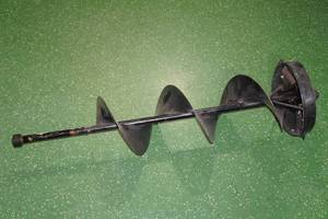 lot 4 image: Strike Master 10 Ice Auger Bit