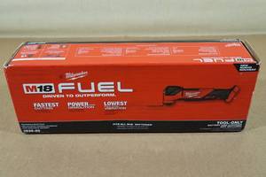 lot 17 image: Milwaukee M18 Fuel Oscillating Multi-Tool -Tool Only
