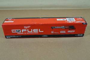 lot 25 image: Milwaukee M12 Fuel 38 Extended Reach Ratchet -Tool Only