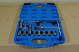 lot 56 image: Diesel Injector Seat Cutter Cleaner Set