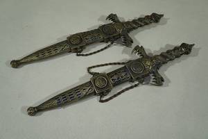 lot 119 image: 2 Daggers with Blue Inlaid Scabbards