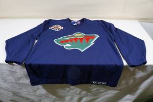 lot 123 image: Minnesota Wild Special Edition Blue Warm-Up Jersey - XL