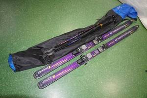 lot 137 image: Dynastar ADV 3 Legacy T. 160 Skis with Poles and Bag