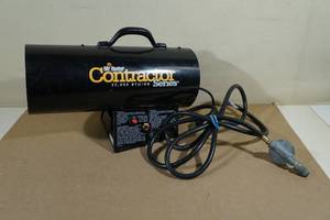 lot 152 image: Mr Heater Contractor Series 35,000 BTU Propane Torpedo Heater