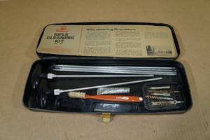 lot 187 image: Outers Rifle Cleaning Kit
