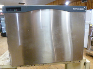 lot 9 image: Scotsman Ice Machine