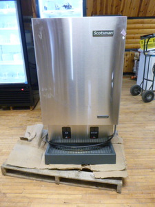 lot 48 image: Scotsman Touch Free IceWater Machine
