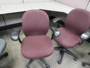 lot 996 image: HERMAN MILLER AMBI ADJUSTABLE, UPHOLSTERED OFFICE CHAIRS