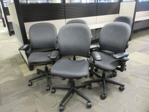 lot 988 image: STEELCASE LEAP ERGONOMIC, ADJUSTABLE OFFICE CHAIRS