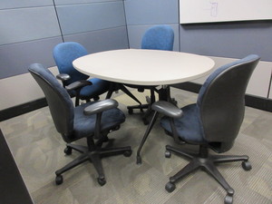 lot 656 image: HERMAN MILLER AVIVE CLASSROOM TABLE WITH AMBI CHAIRS