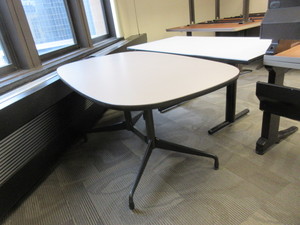 lot 646 image: HERMAN MILLER EAMES TABLE