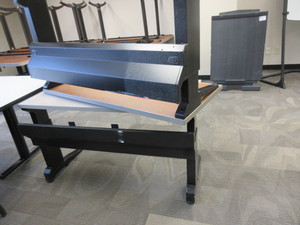 lot 667 image: HERMAN MILLER HEAVY DUTY WORK STATIONS
