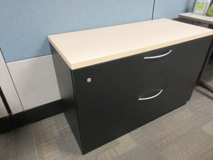 lot 422 image: STEELCASE LATERAL FILE WITH WHITEWASHED TOP AND BAR PULLS