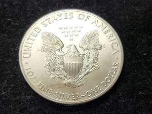 2019 AMERICAN SILVER EAGLE 1 TROY OZ .999 FINE SILVER