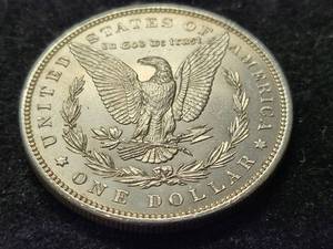 1886 MORGAN SILVER DOLLAR UNC