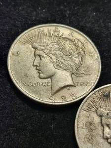 GROUP OF 5 US PEACE SILVER DOLLARS 1935-S INCLUDED